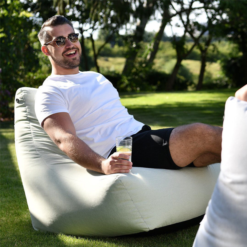 Pastellfarbene B-Tasche